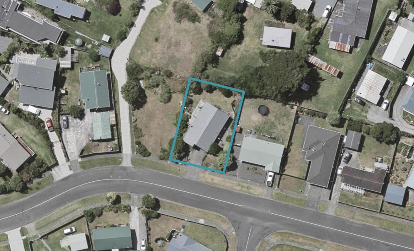 18 Karaka Street, Otaki Beach, Otaki - Carousel 1