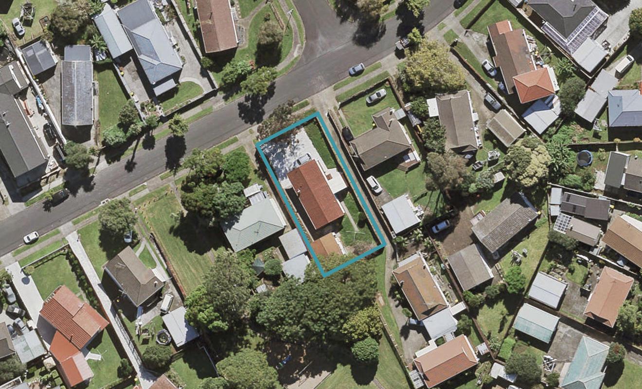 13 Caringbah Drive, Papatoetoe, Auckland - Carousel 1