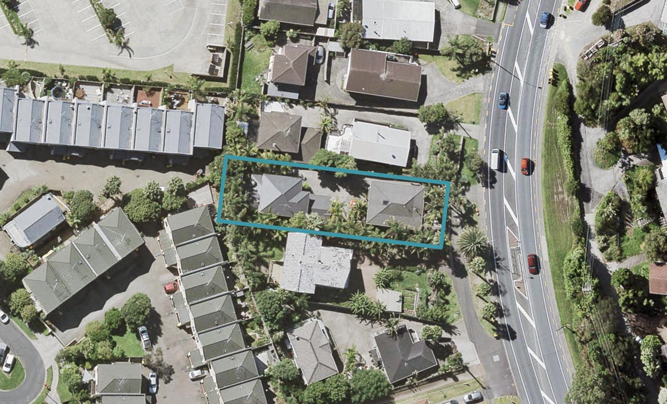 2/772 East Coast Road, Oteha, Auckland - Carousel 1
