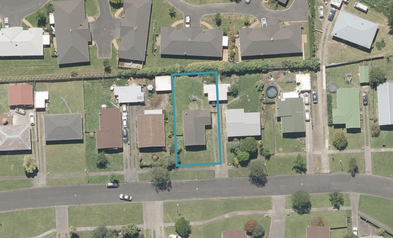 39 Hackett Street, Whanganui East, Whanganui - Carousel 1