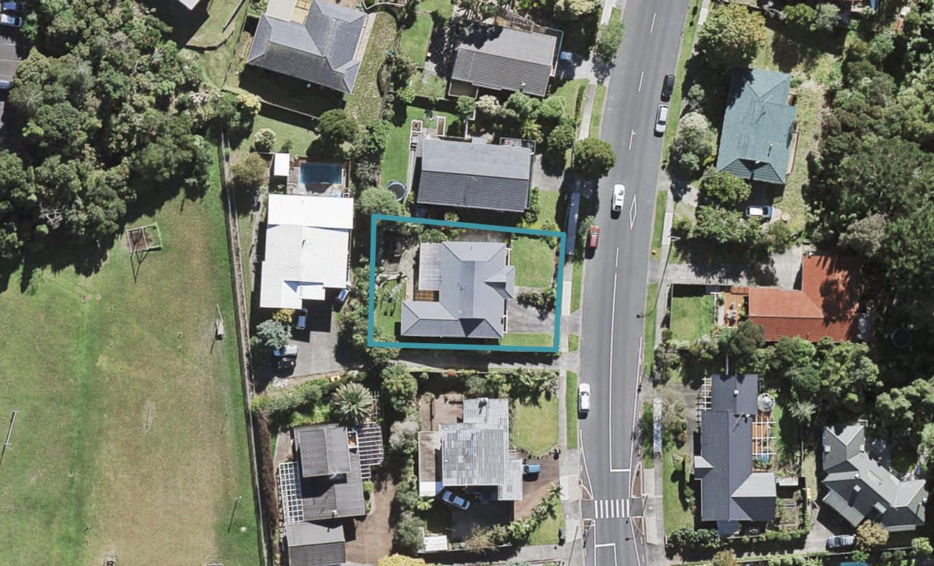123 Chelsea View Drive, Chatswood, Auckland - Carousel 1
