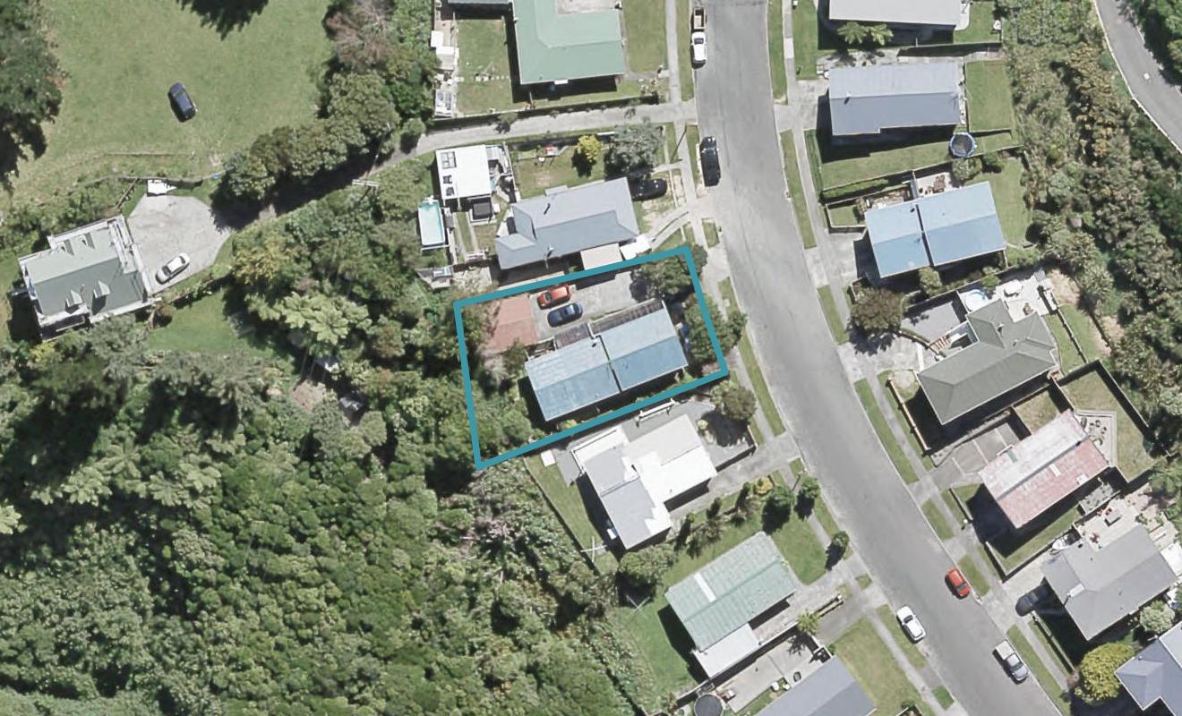 17 Kaitangata Crescent, Kelson, Lower Hutt - Carousel 1