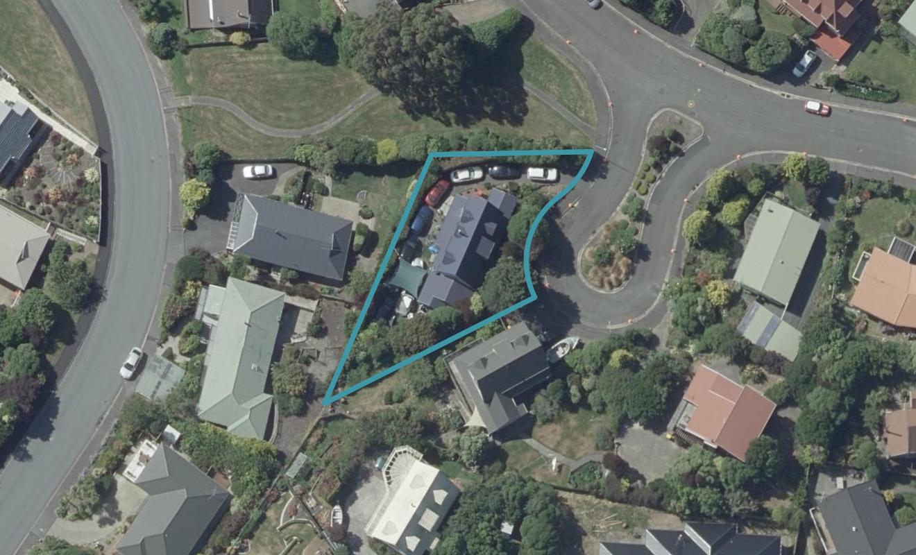 9 Calvert Place, Shiel Hill, Dunedin - Carousel 1