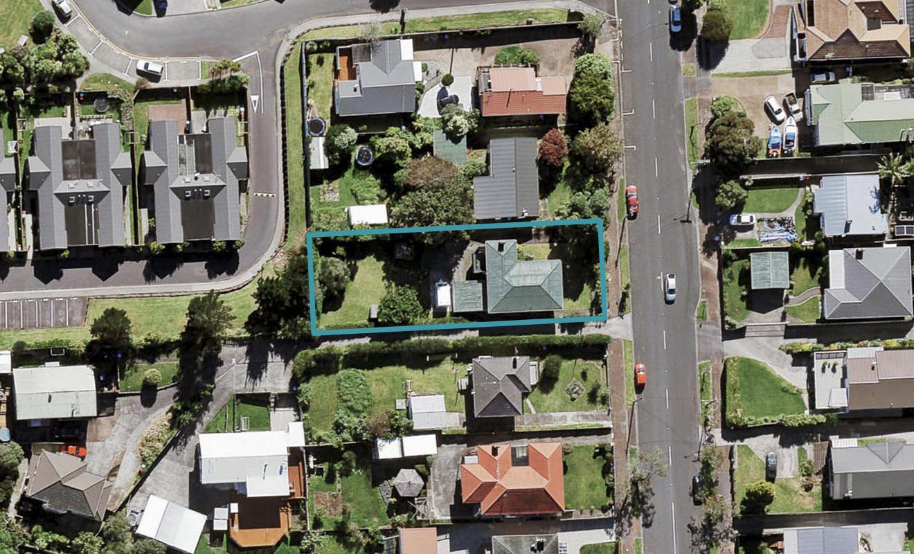 173 Whitney Street, Blockhouse Bay, Auckland - Carousel 1