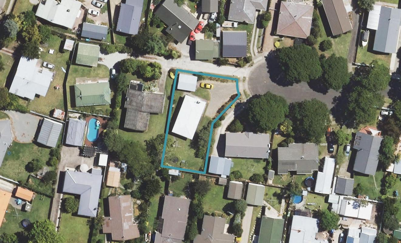 10 Clifton Place, Riverdale, Gisborne - Carousel 1