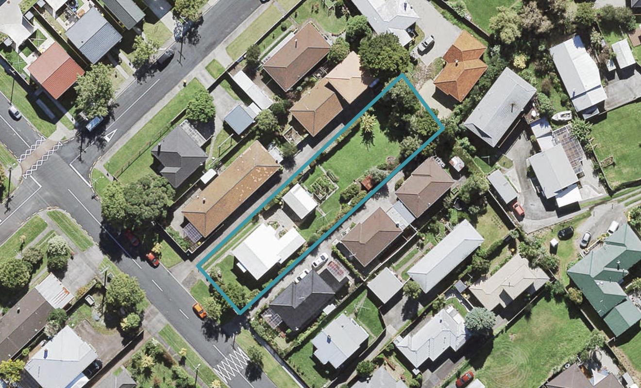 11 Northall Road, New Lynn, Auckland - Carousel 1