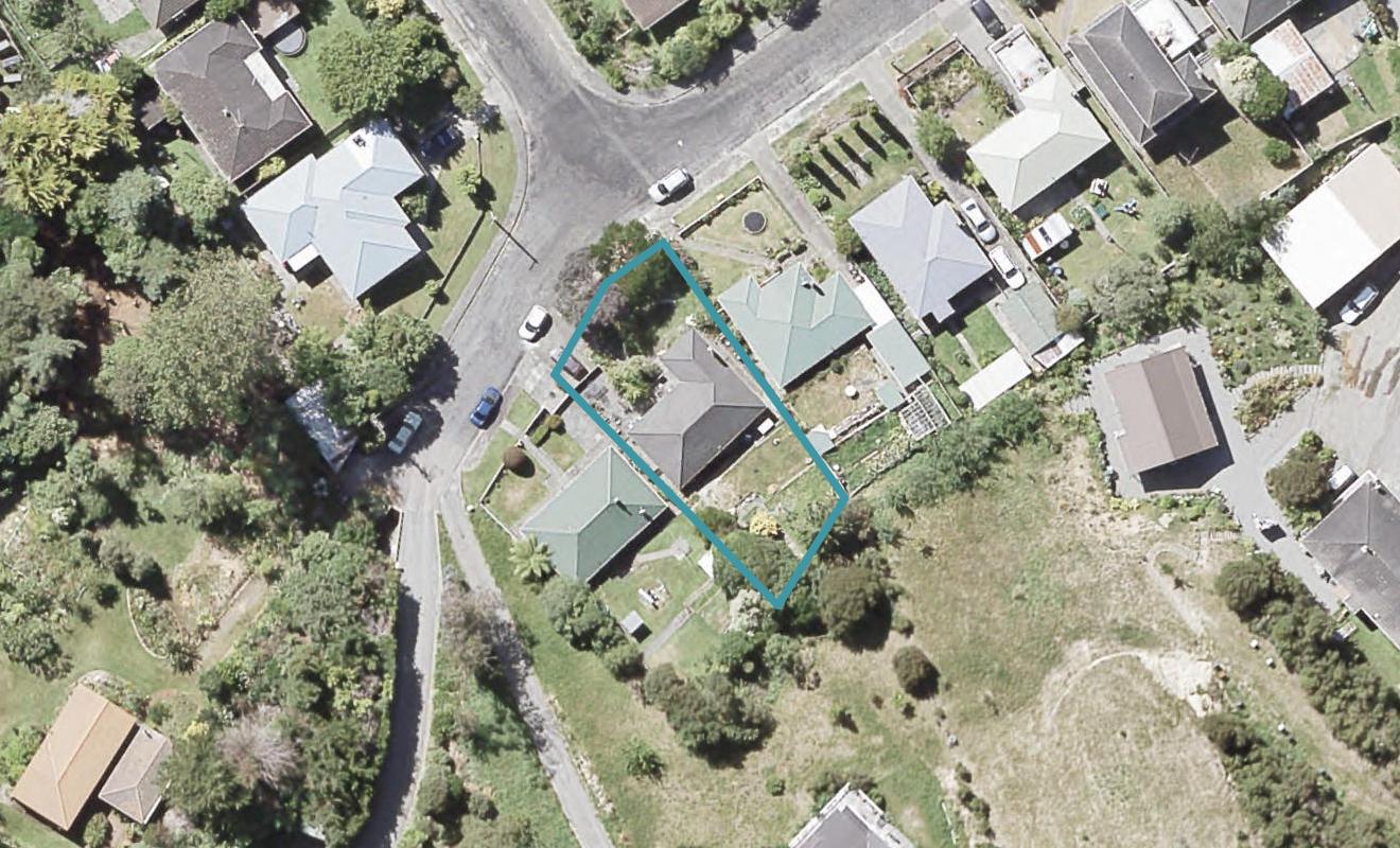 33 Gardiner Grove, Wainuiomata, Lower Hutt - Carousel 1