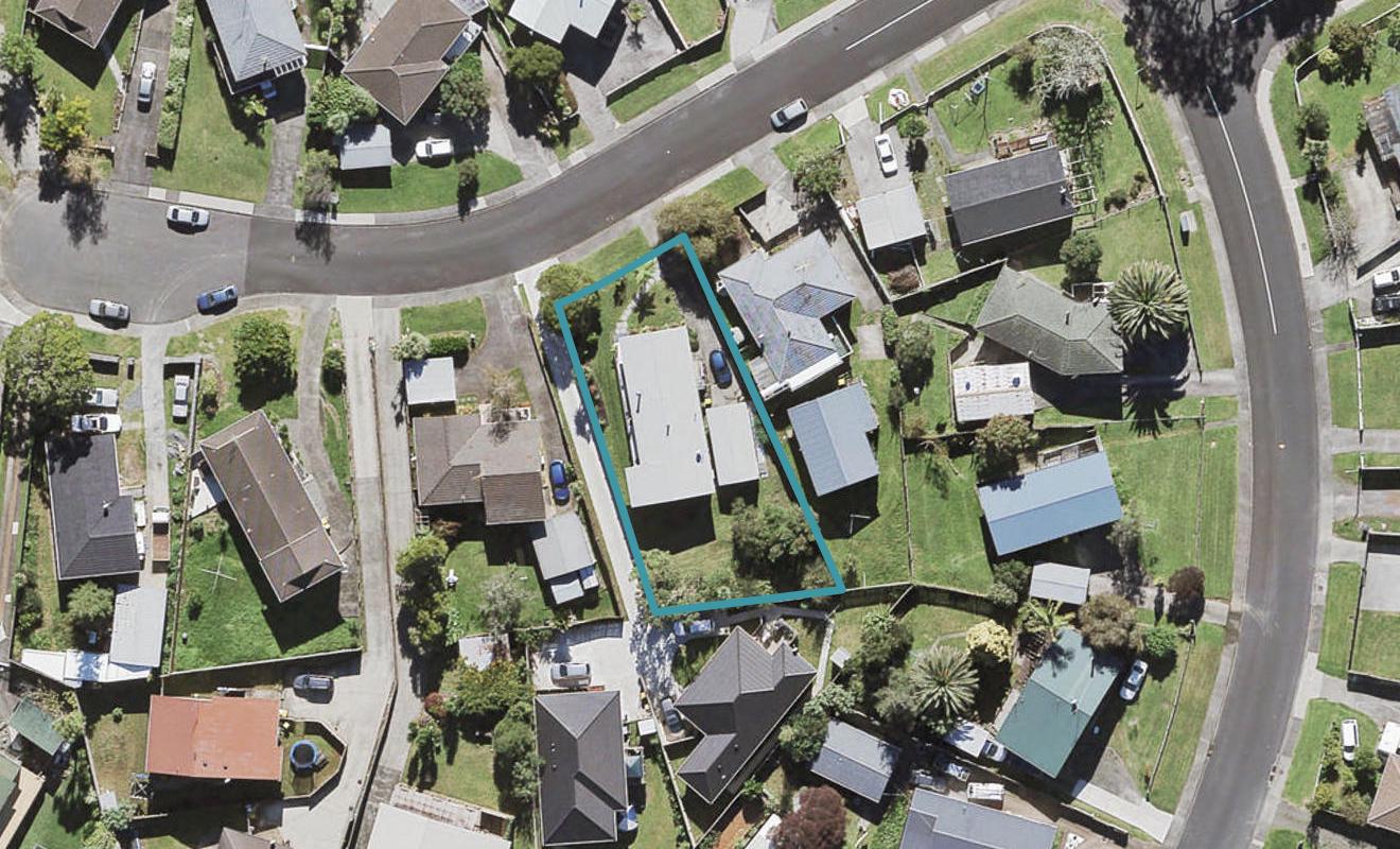 6 Karo Place, Glendene, Auckland - Carousel 1