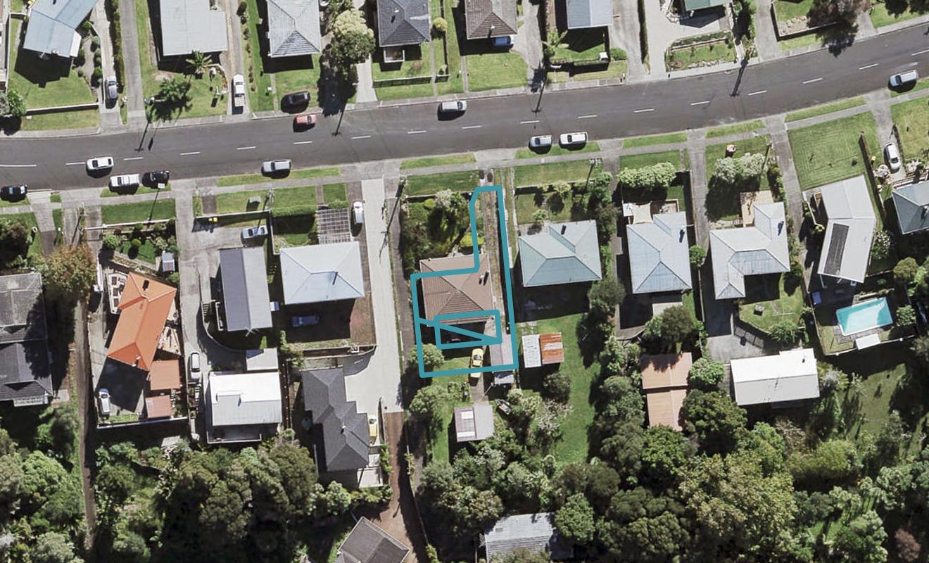 3/24 Seaview Road, Glenfield, Auckland - Carousel 1