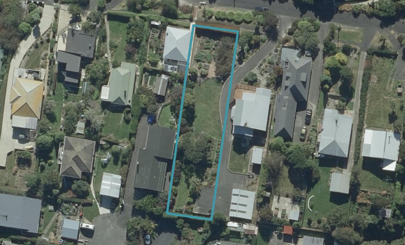 14 Porterfield Street, Macandrew Bay, Dunedin - Carousel 1
