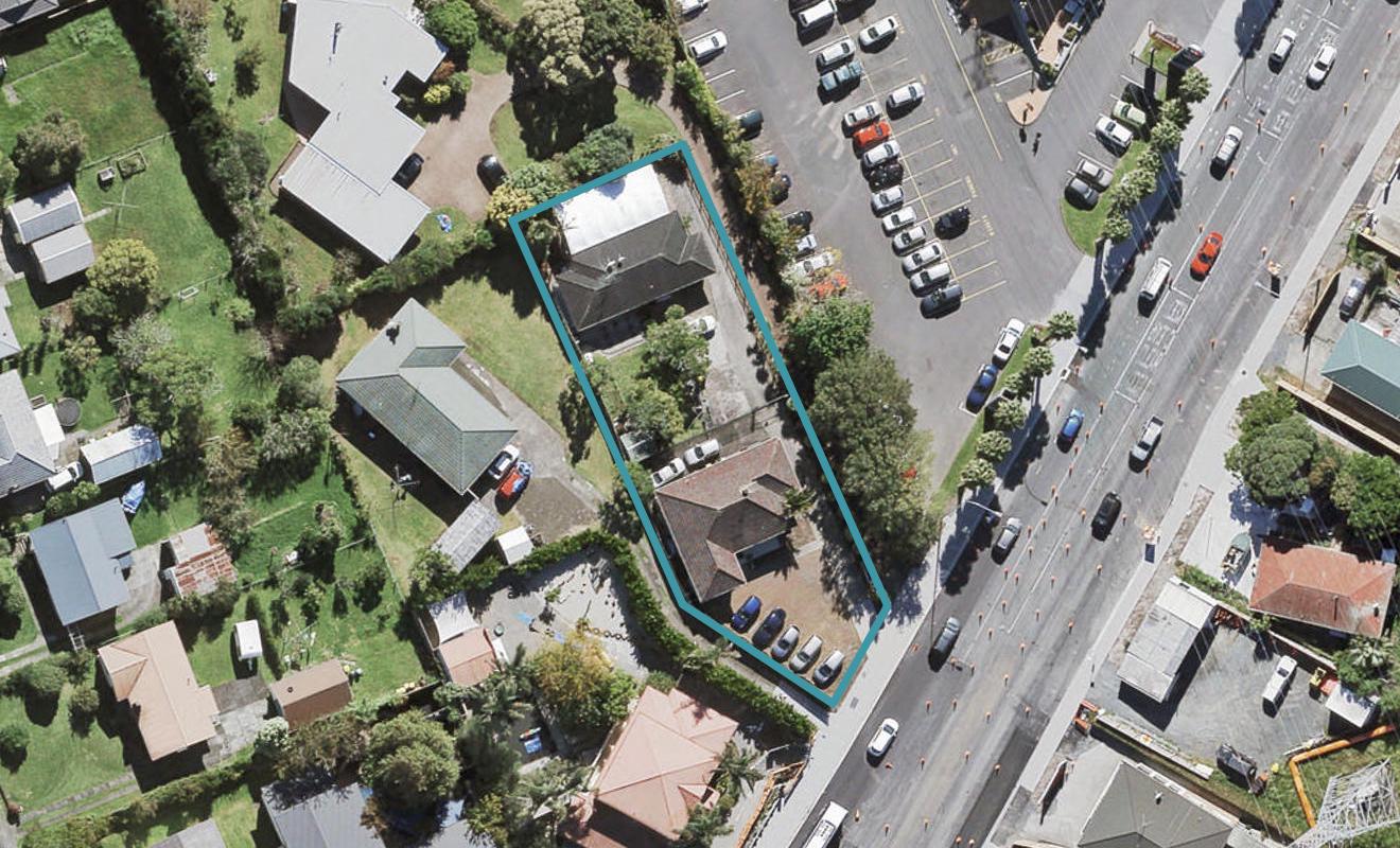 274A Te Atatu Road, Te Atatu South, Auckland - Carousel 1