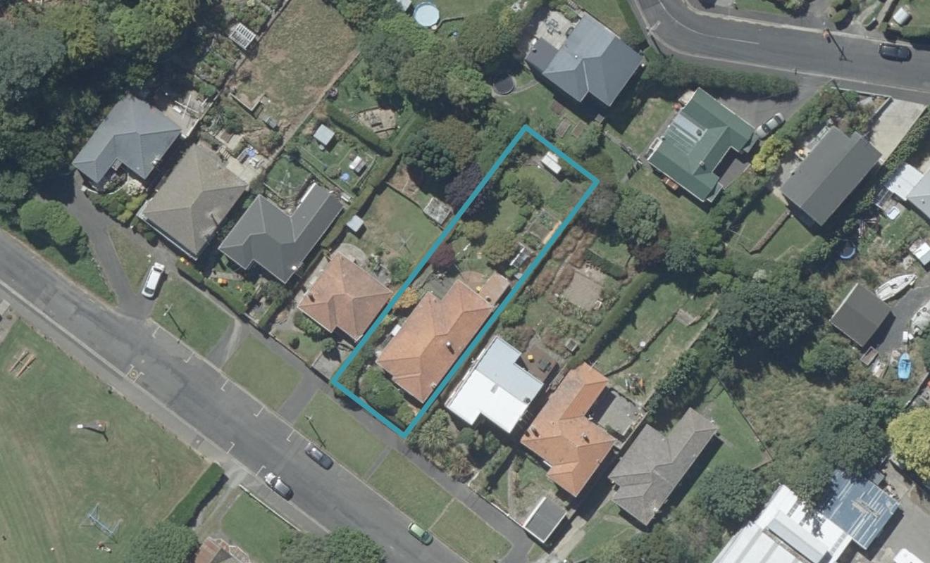 20 Frasers Road, Glenross, Dunedin - Carousel 1