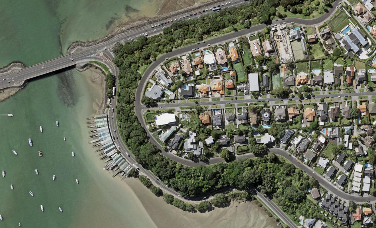 32 Tuhaere Street, Orakei, Auckland - Carousel 1