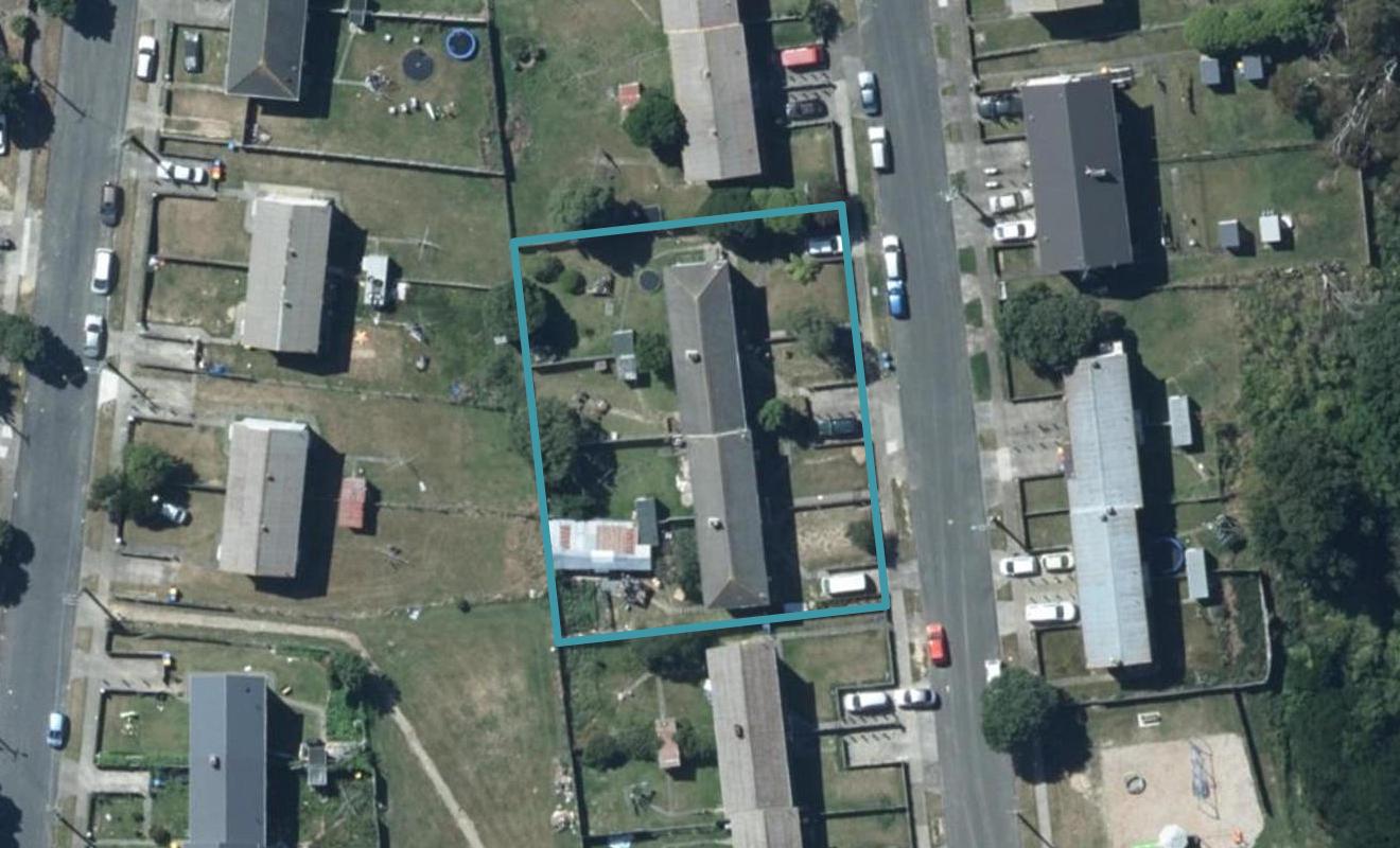 16 Cheshire Street, Cannons Creek, Porirua - Carousel 1