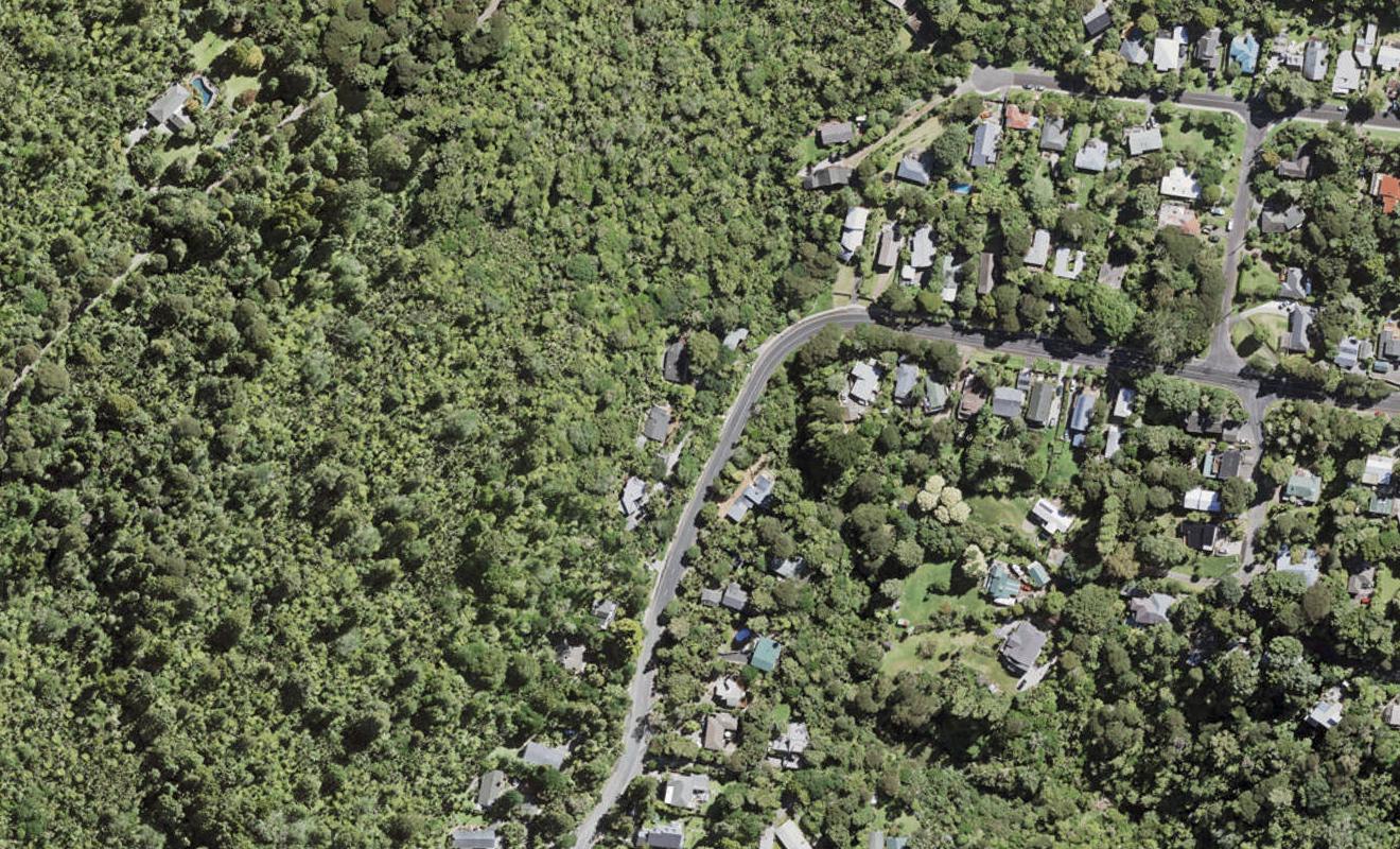 157 Woodlands Park Road, Titirangi, Auckland - Carousel 1
