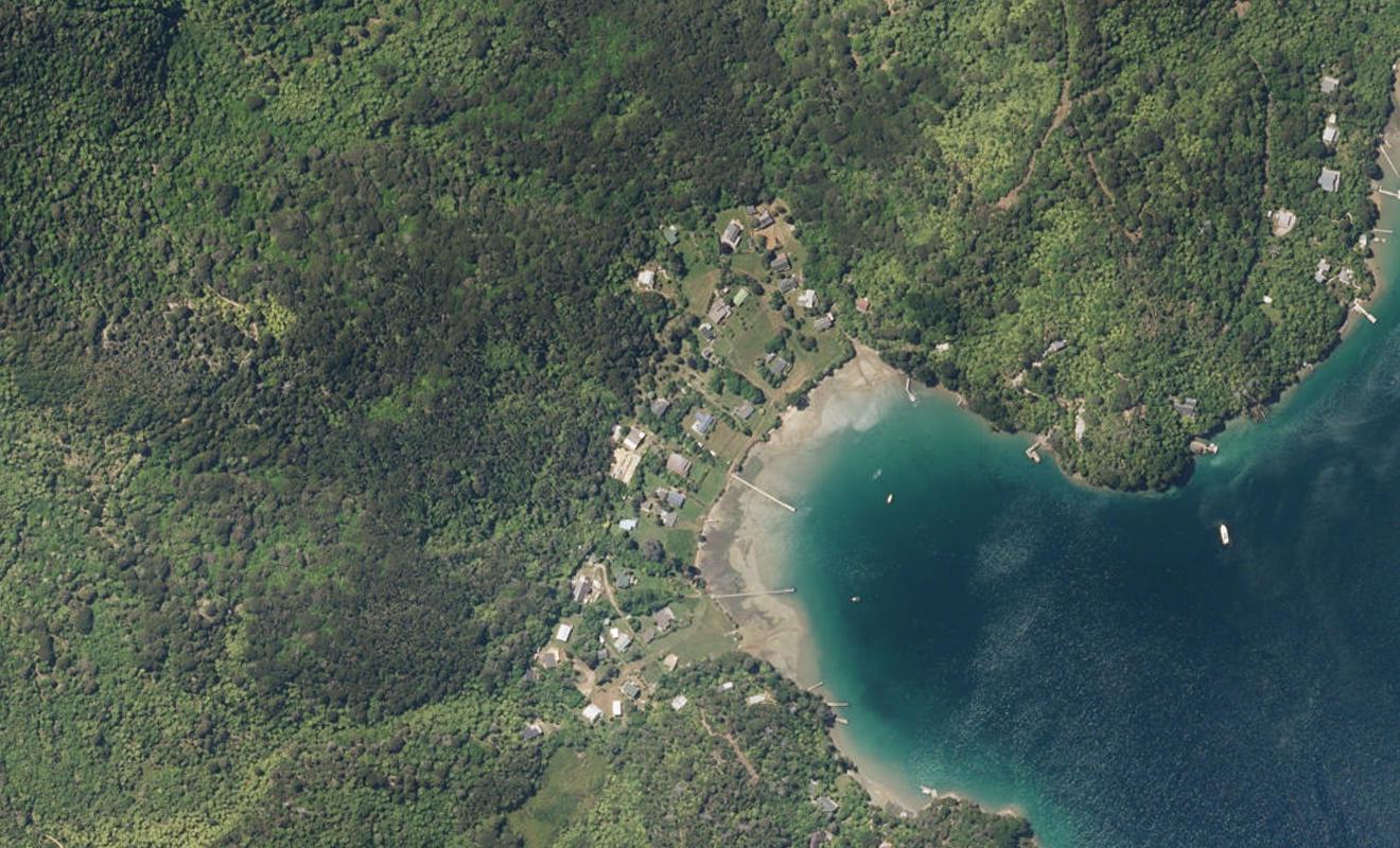 0 West Bay, Lochmara Bay - Carousel 1