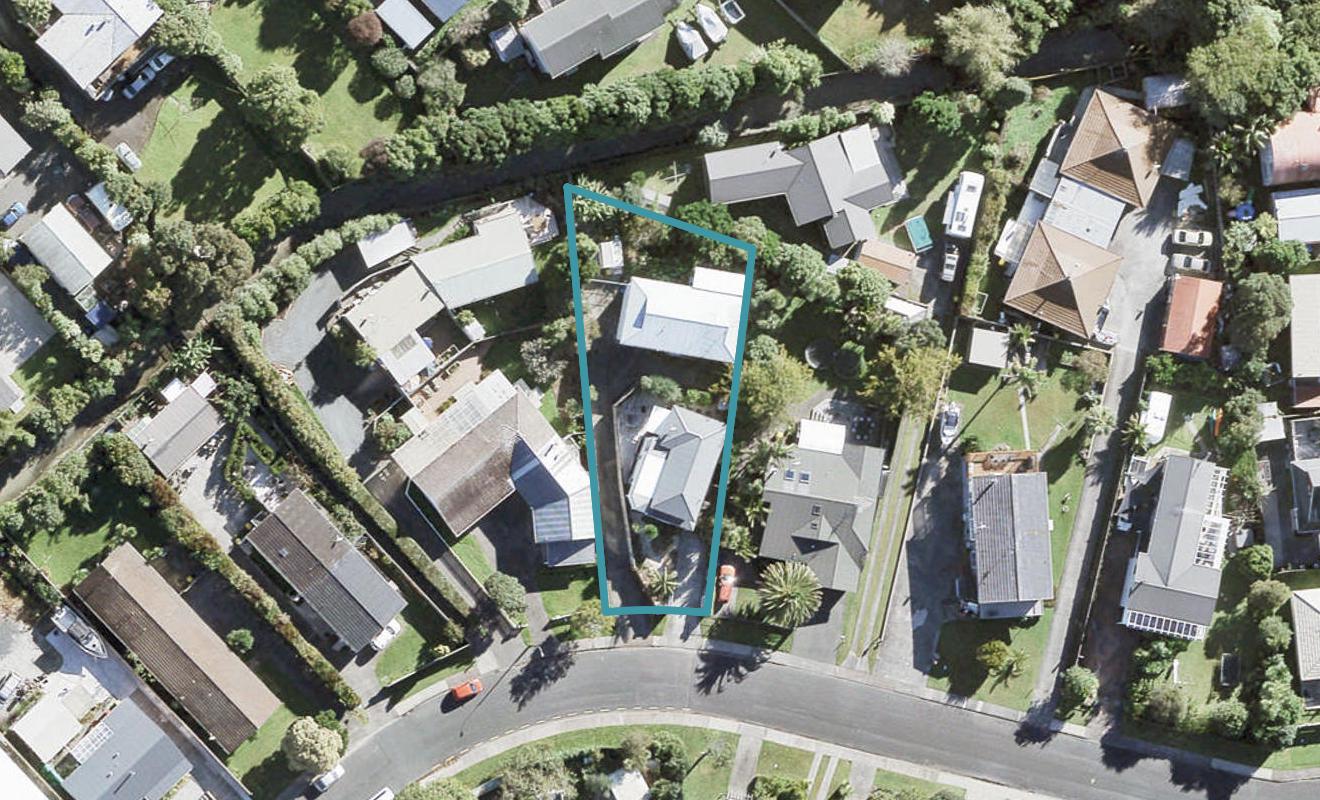 25 Walton Street, Red Beach, Whangaparāoa - Carousel 1