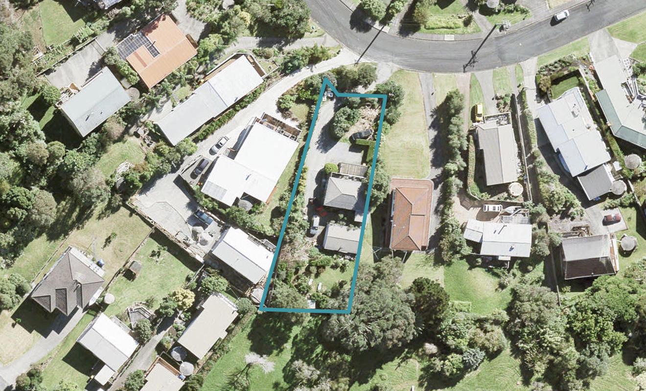 41 Elliston Crescent, Stanmore Bay, Whangaparaoa - Carousel 1