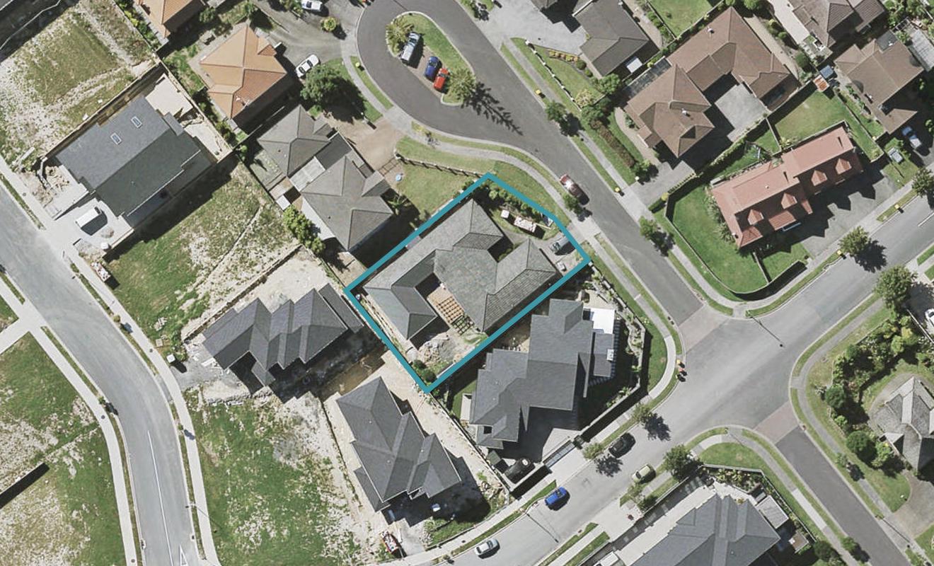 4 Carrigans Close, Pinehill, Auckland - Carousel 1