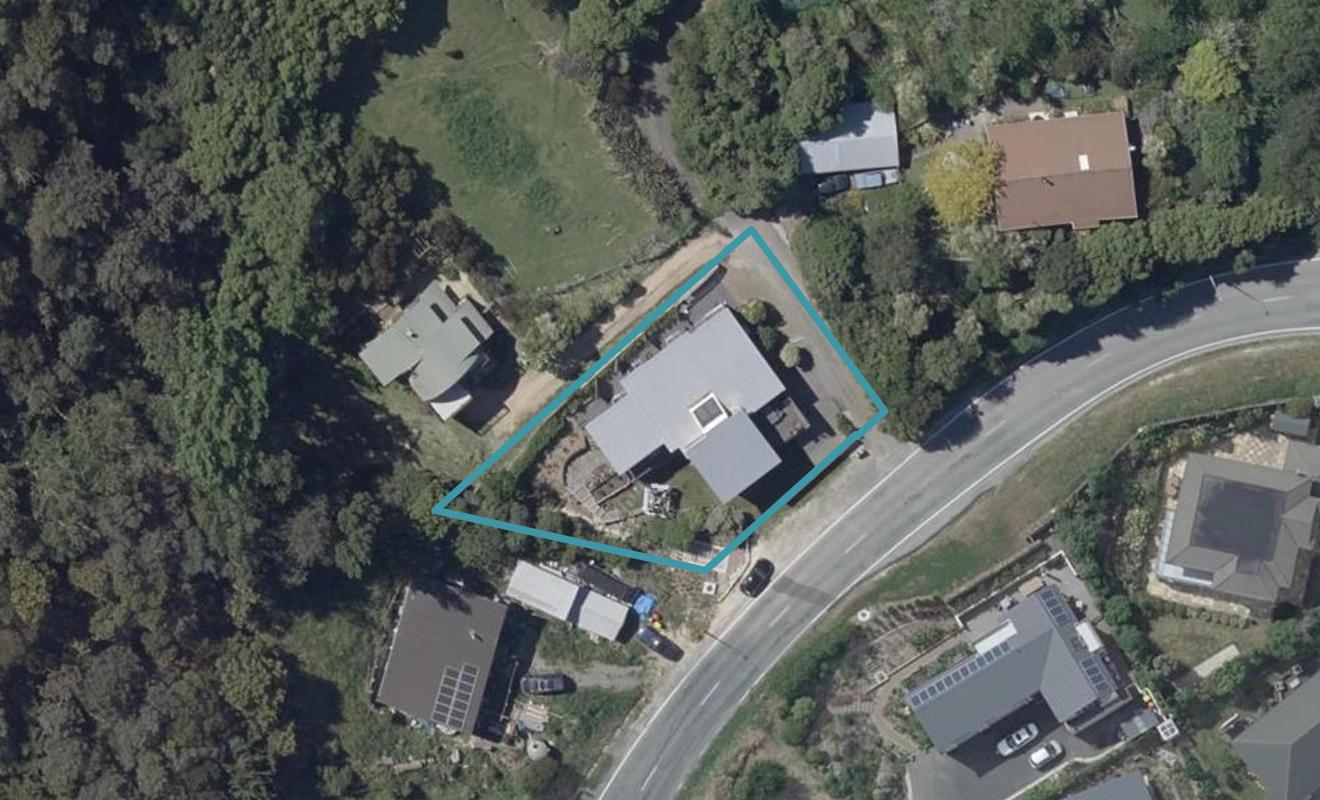 98 Governors Bay Road, Cass Bay, Lyttelton - Carousel 1