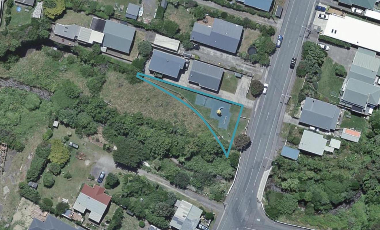 21 Happy Valley Road, Owhiro Bay, Wellington - Carousel 1