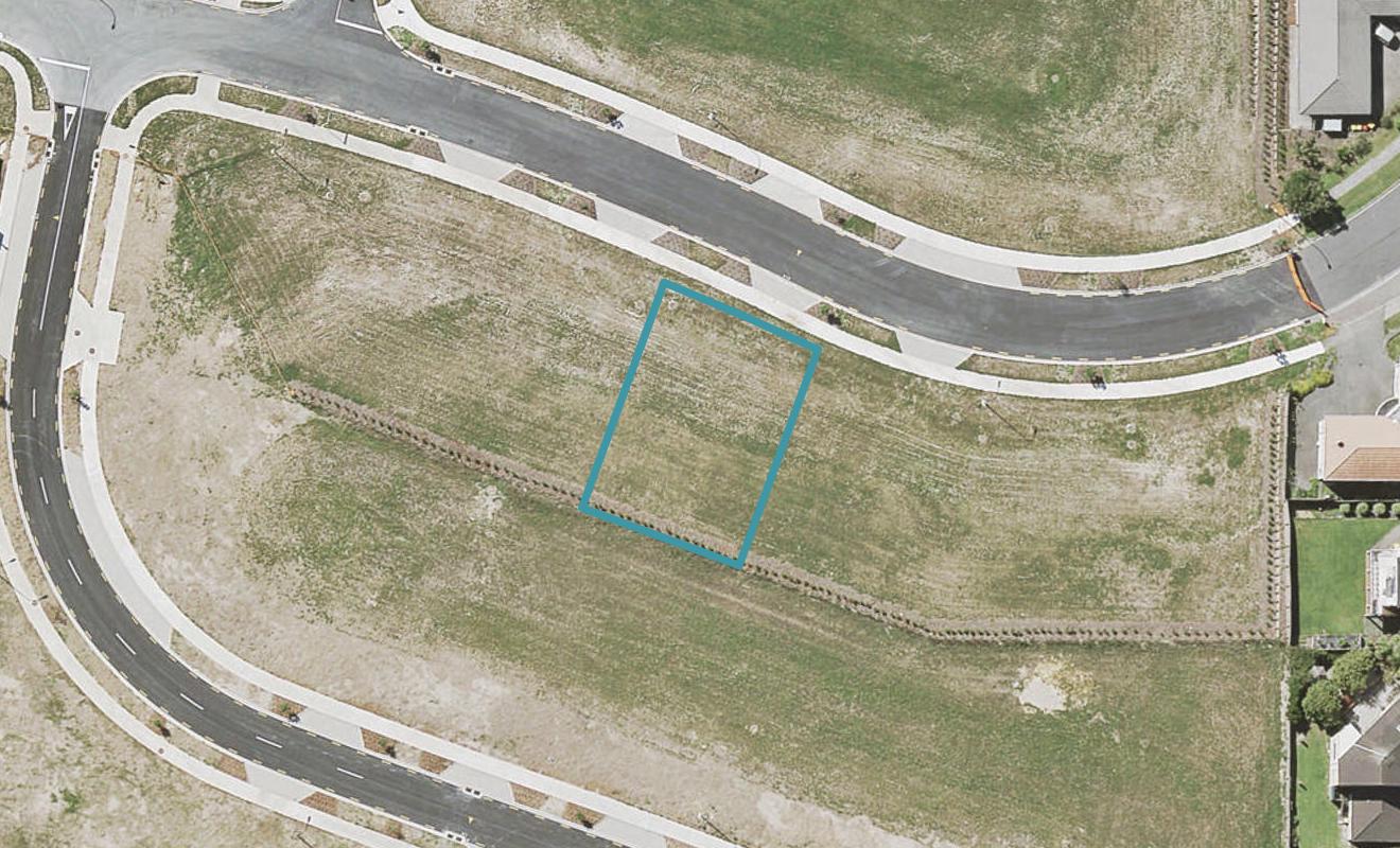 44 Fernhill Way, Oteha, Auckland - Carousel 1