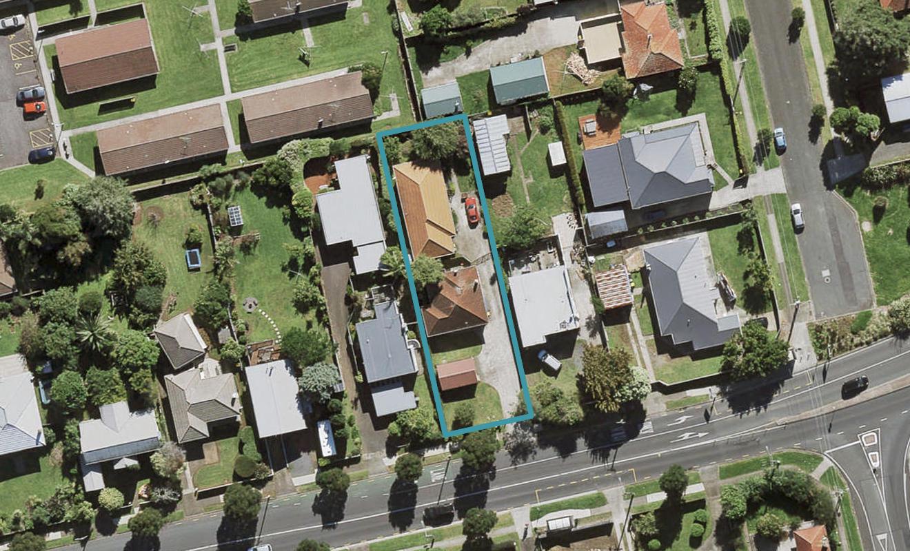 2/13 Rimu Road, Māngere Bridge, Auckland - Carousel 1