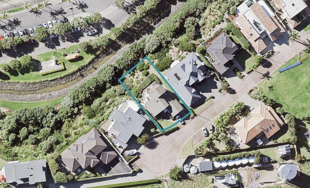 15 Tui Brae, Beachlands, Auckland - Carousel 1