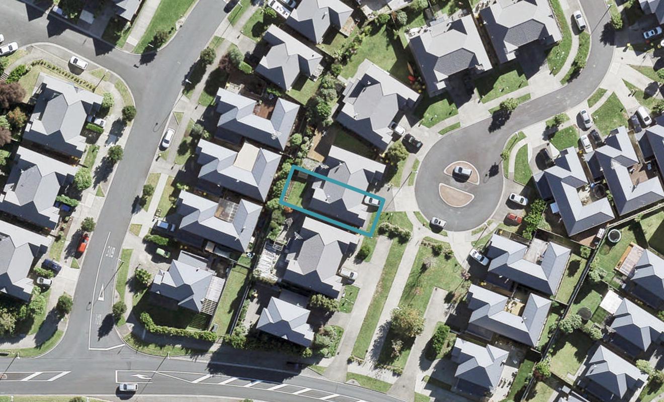 17 Vicente Place, Oteha, Auckland - Carousel 1