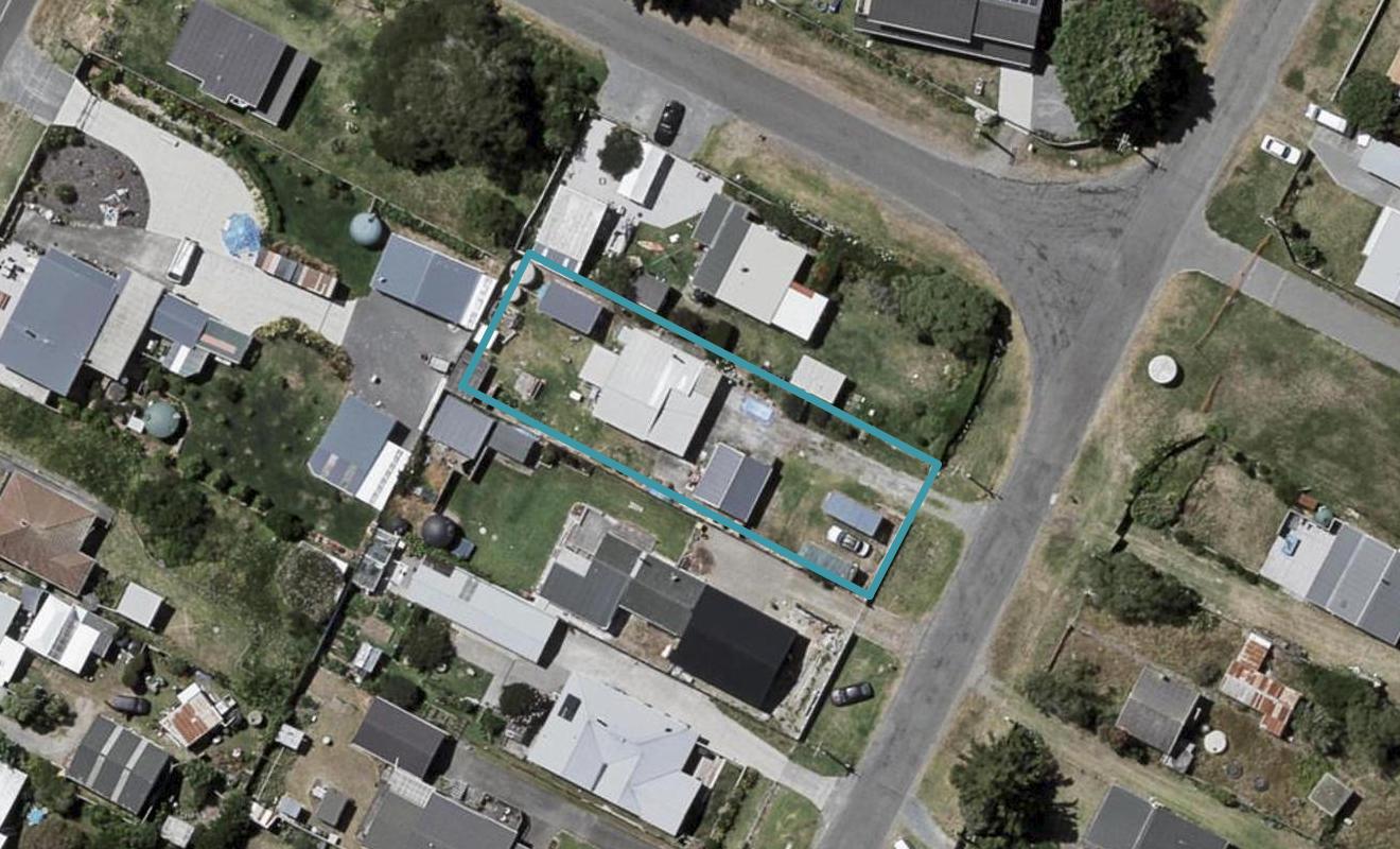 25 Gawler Street, Te Horo Beach - Carousel 1