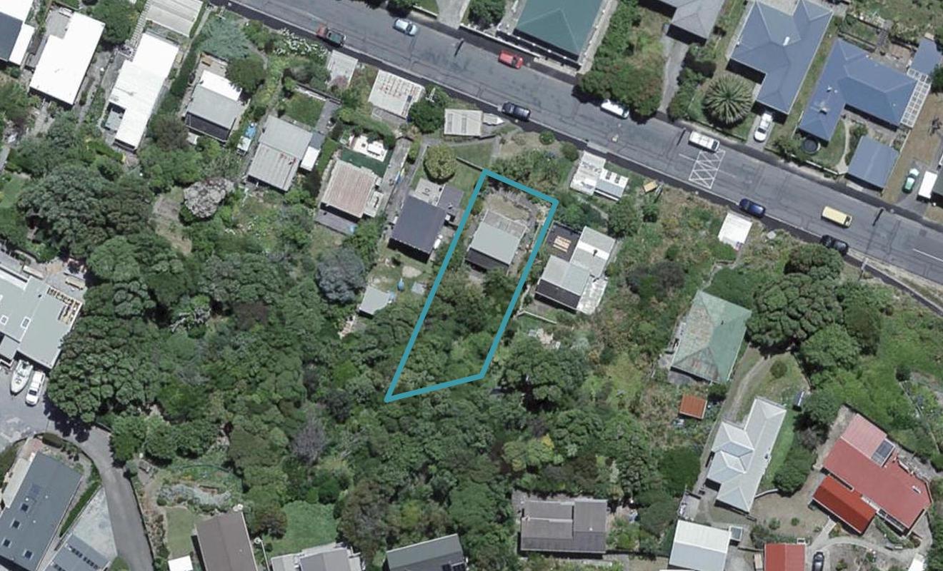 26 Robertson Street, Owhiro Bay, Wellington - Carousel 1