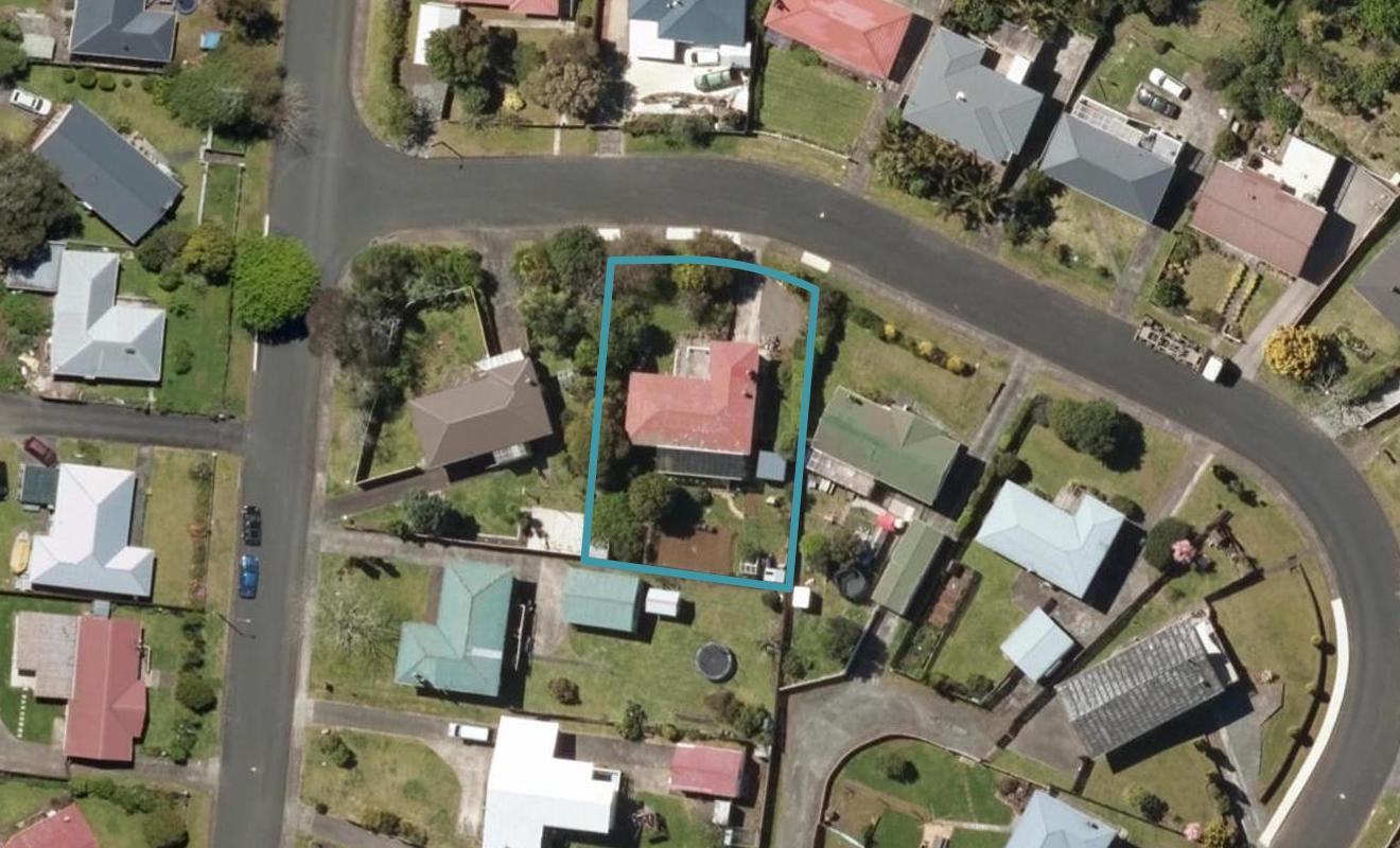 24 Ogle Crescent, Kamo, Whangarei - Carousel 1