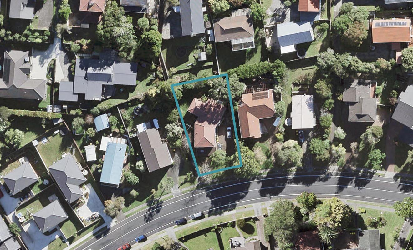 33 John Downs Drive, Browns Bay, Auckland - Carousel 1