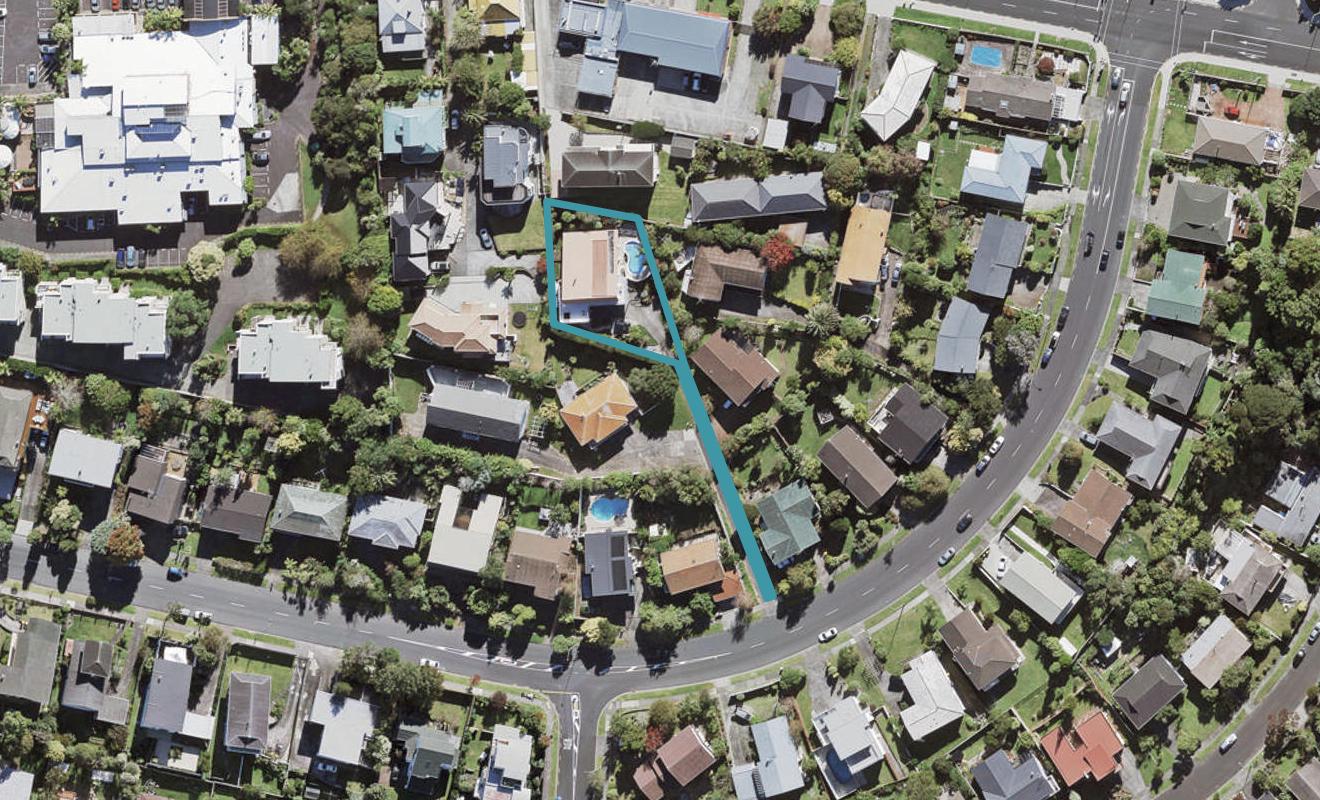 21 Chelsea View Drive, Chatswood, Auckland - Carousel 1