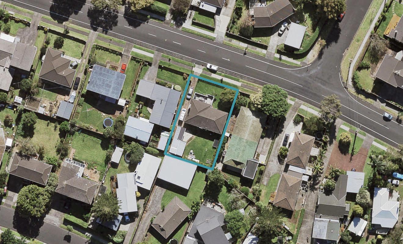 66 Muir Avenue, Mangere Bridge, Auckland - Carousel 1