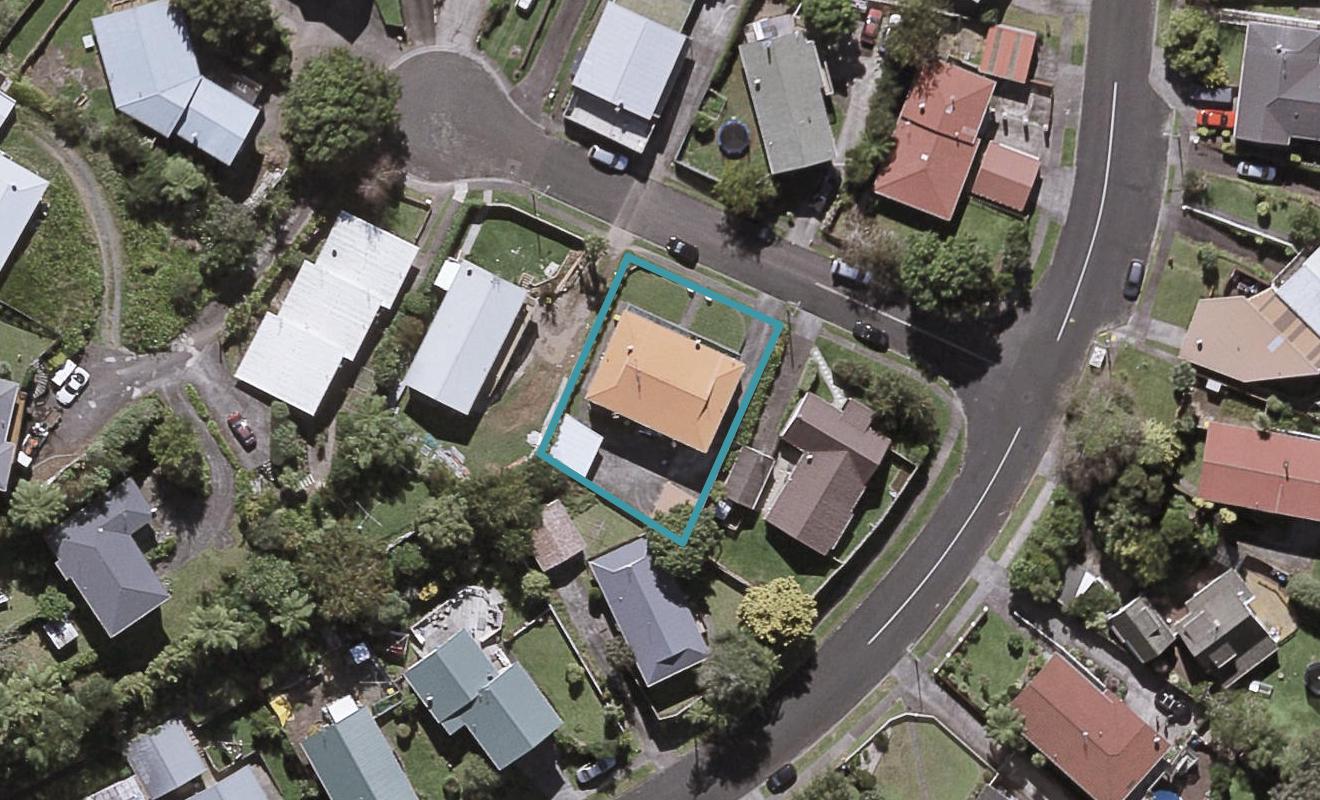3 Fairview Place, Westown, New Plymouth - Carousel 1