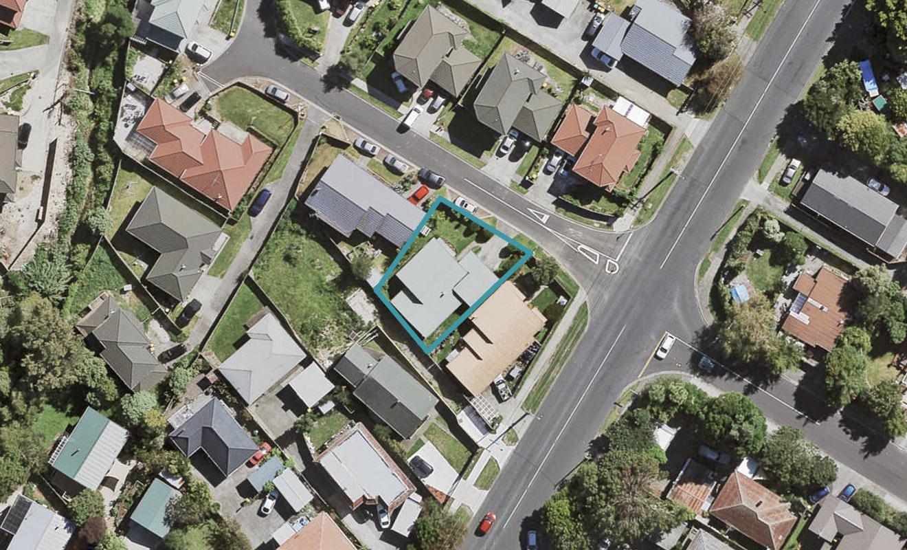 4 Ali Place, Ranui, Auckland - Carousel 1