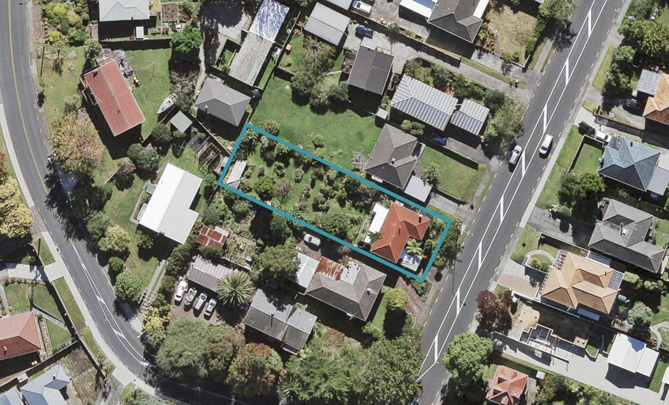 148 Edmonton Road, Te Atatu South, Auckland - Carousel 1