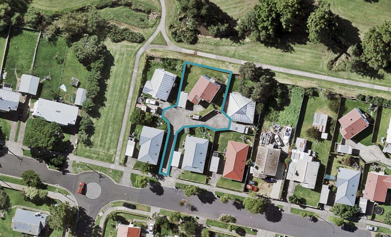 42C Maybury Street, Point England, Auckland - Carousel 1