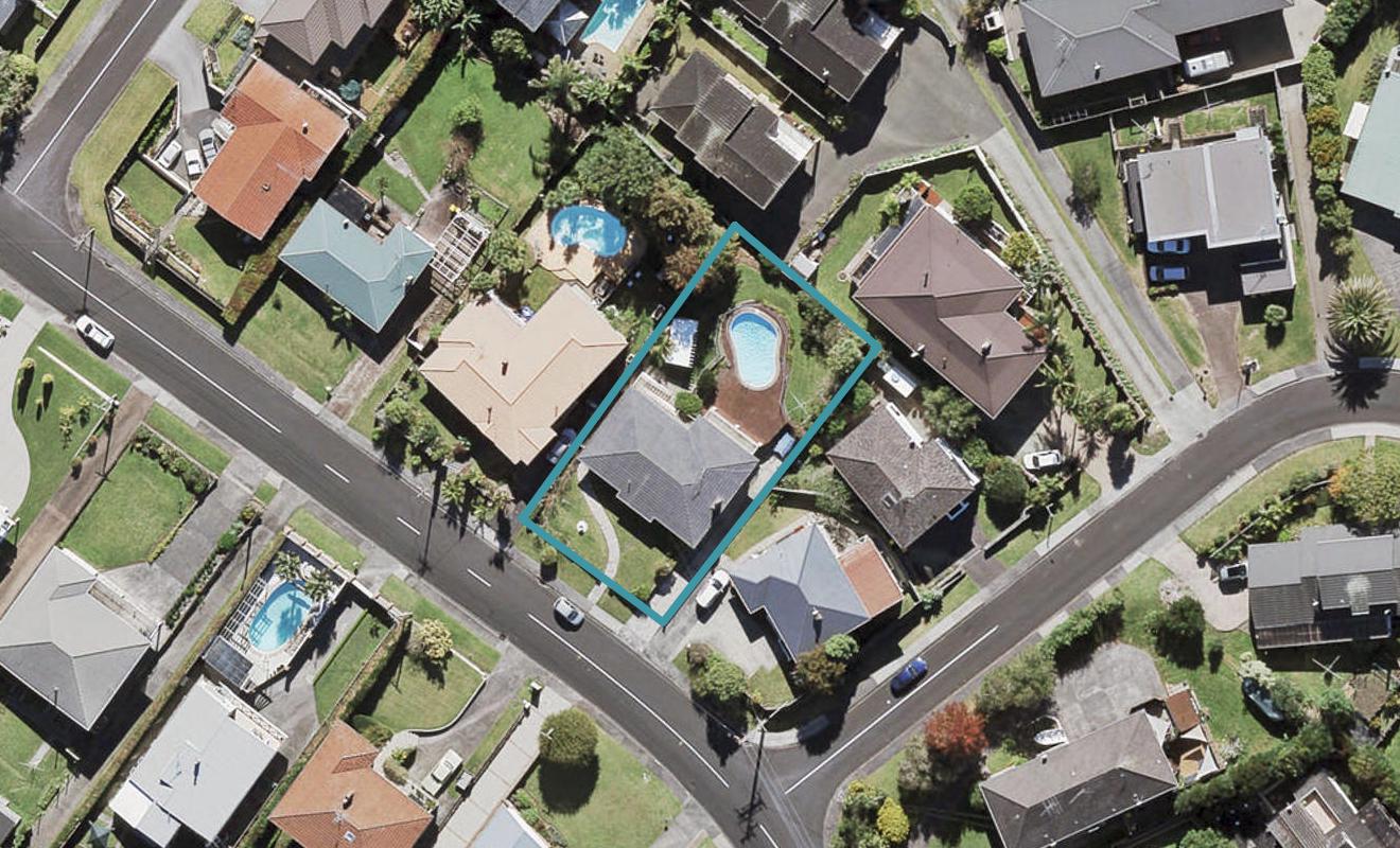 69 Jaemont Avenue, Te Atatu South, Auckland - Carousel 1