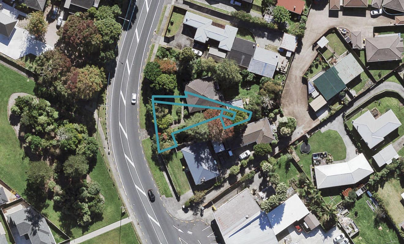 4/155 Te Atatu Road, Te Atatu South, Auckland - Carousel 1