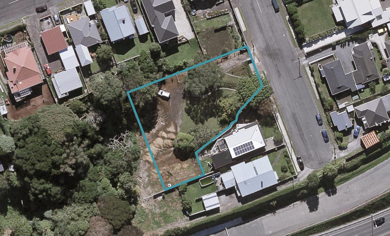 6 Mahoe Street, Strandon, New Plymouth - Carousel 1
