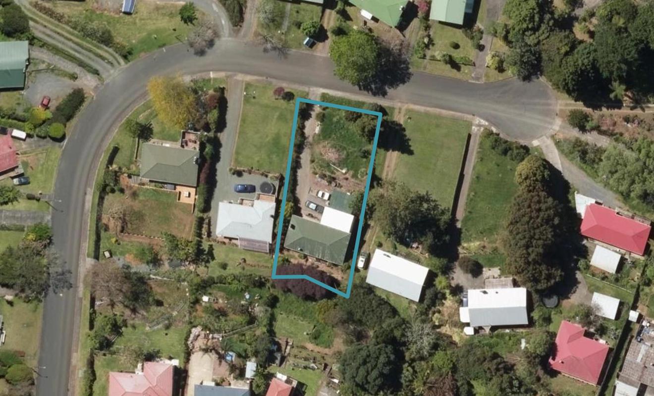 21 Mcinnes Avenue, Kamo, Whangarei - Carousel 1