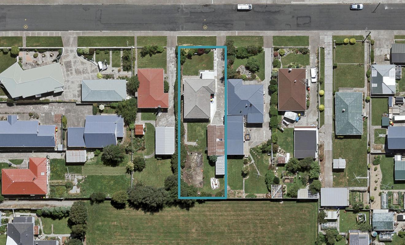 15 Christina Street, Strathern, Invercargill - Carousel 1