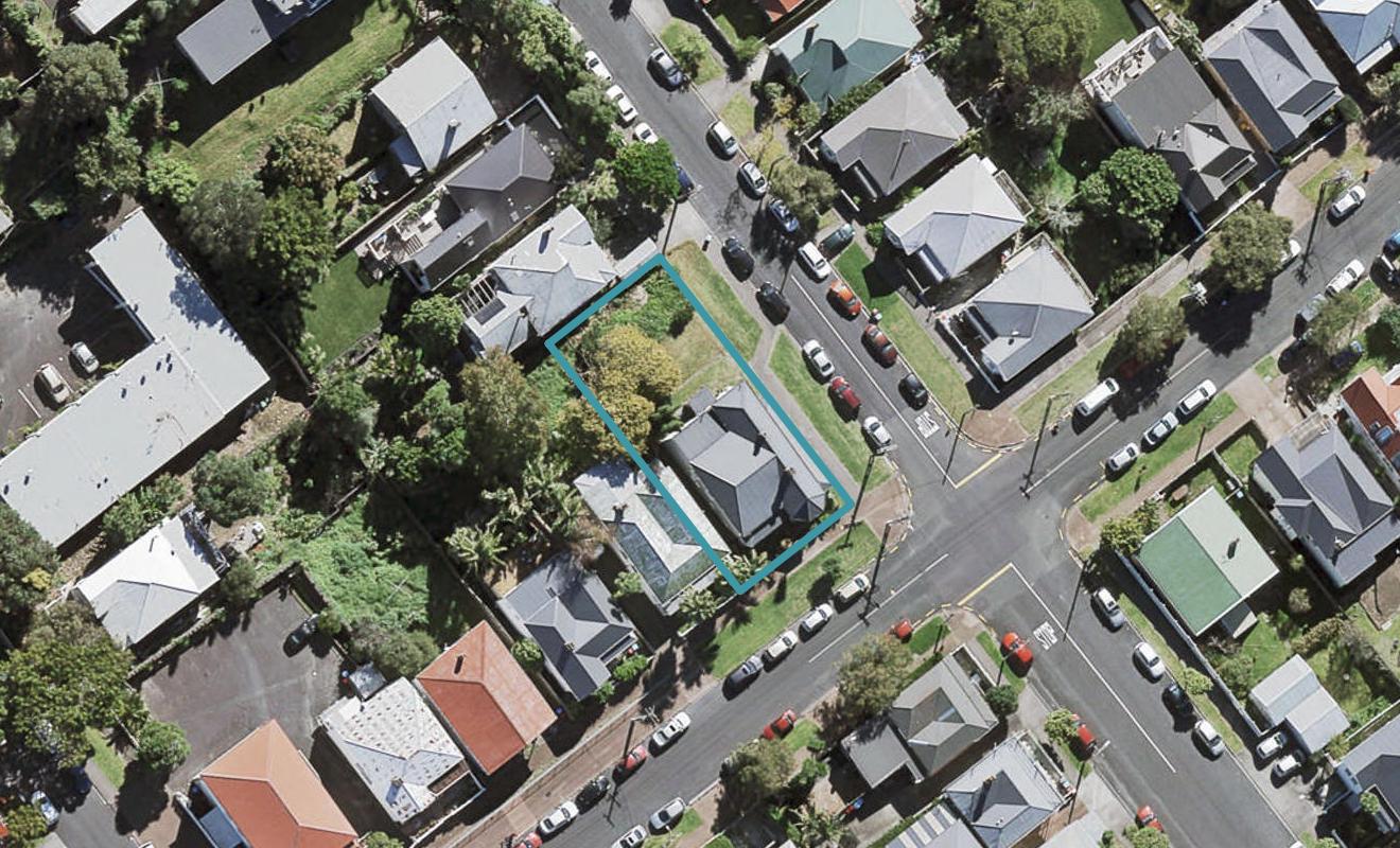 1/55 Crummer Road, Grey Lynn, Auckland - Carousel 1