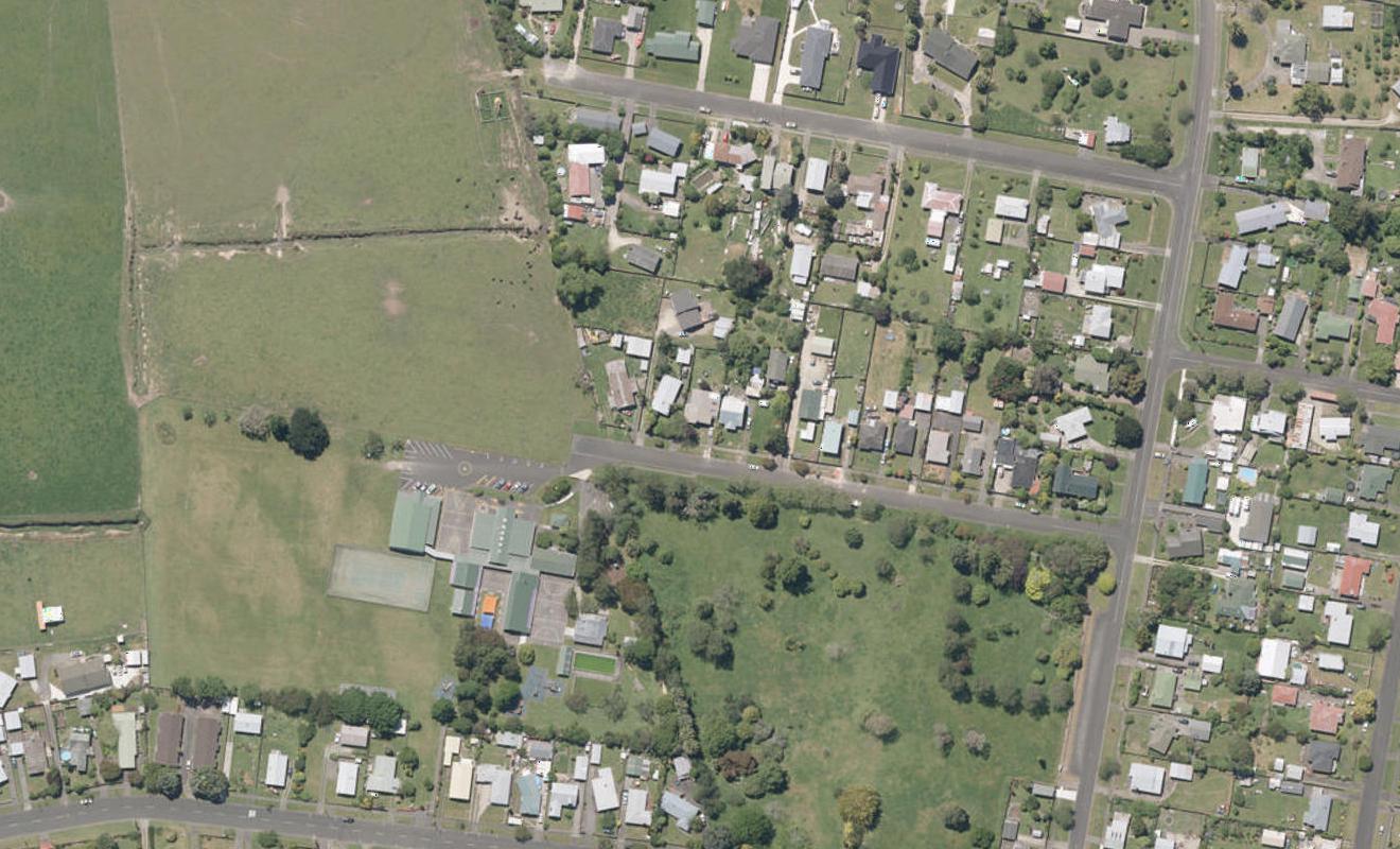16 Burmah Street, Aramoho, Whanganui - Carousel 1