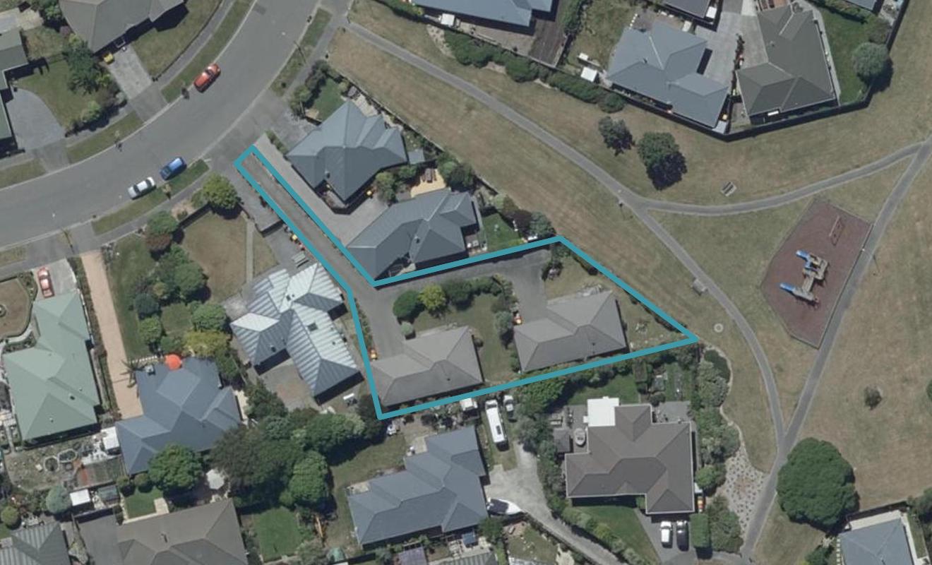 2/21 Surfers Place, North New Brighton, Christchurch - Carousel 1