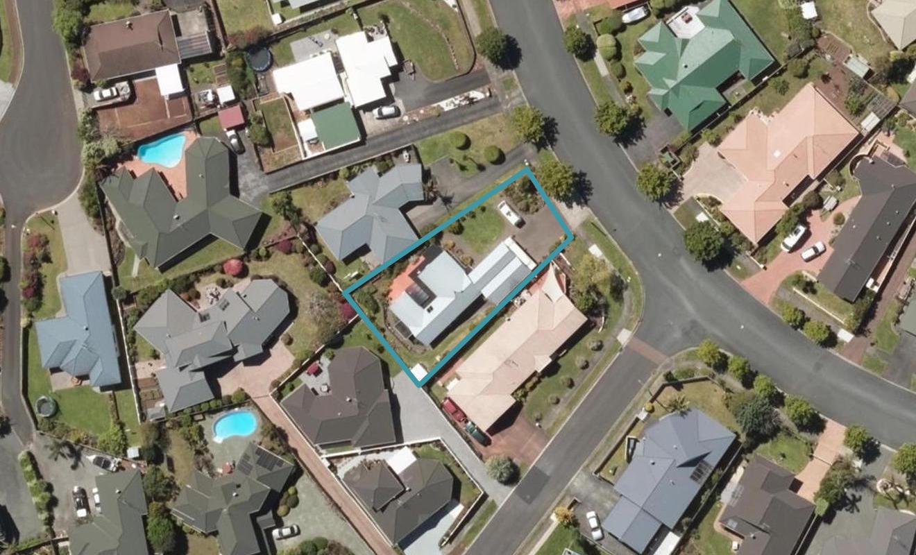 12 Brentwood Avenue, Kamo, Whangarei - Carousel 1