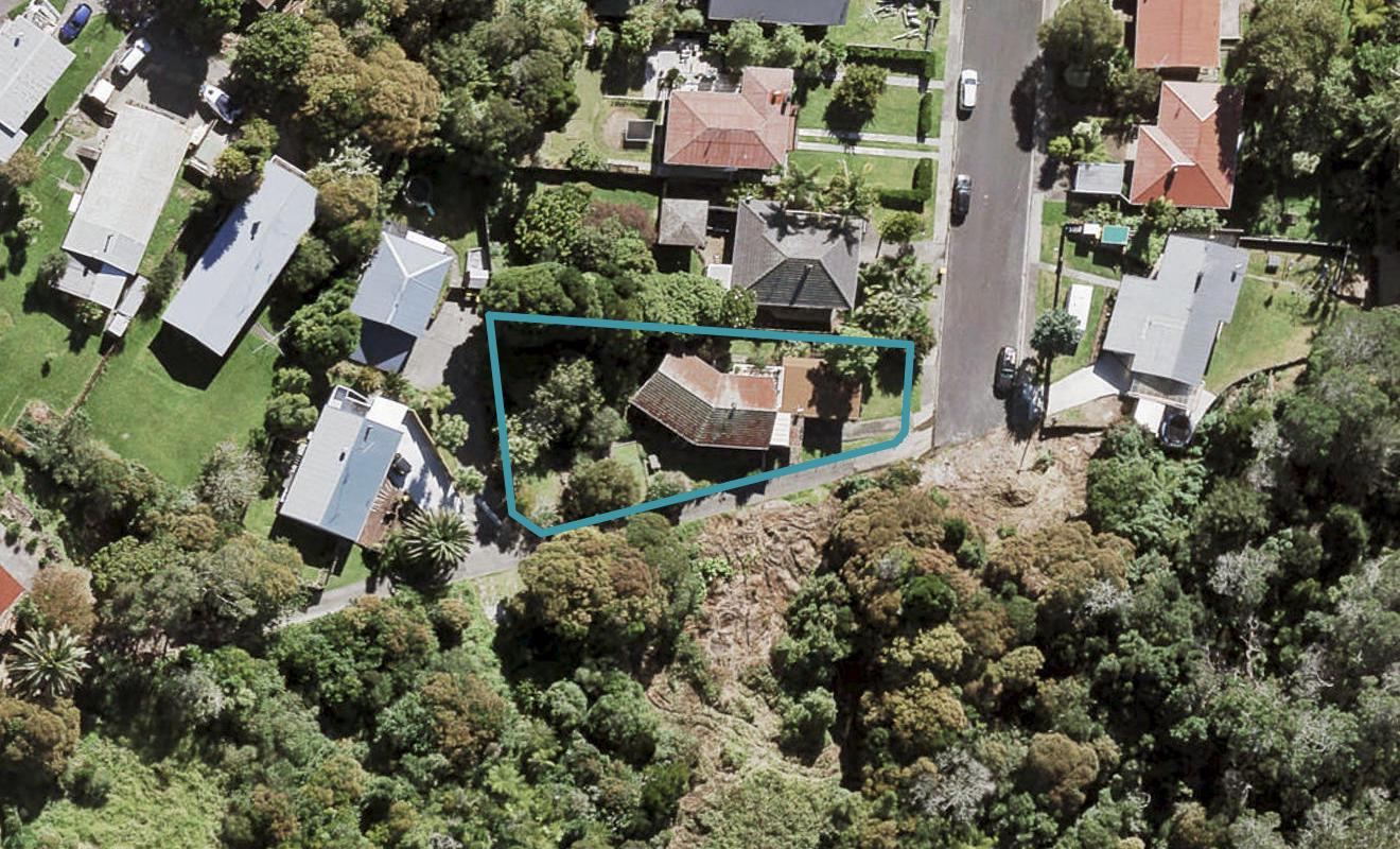 92 Canongate Street, Birkdale, Auckland - Carousel 1