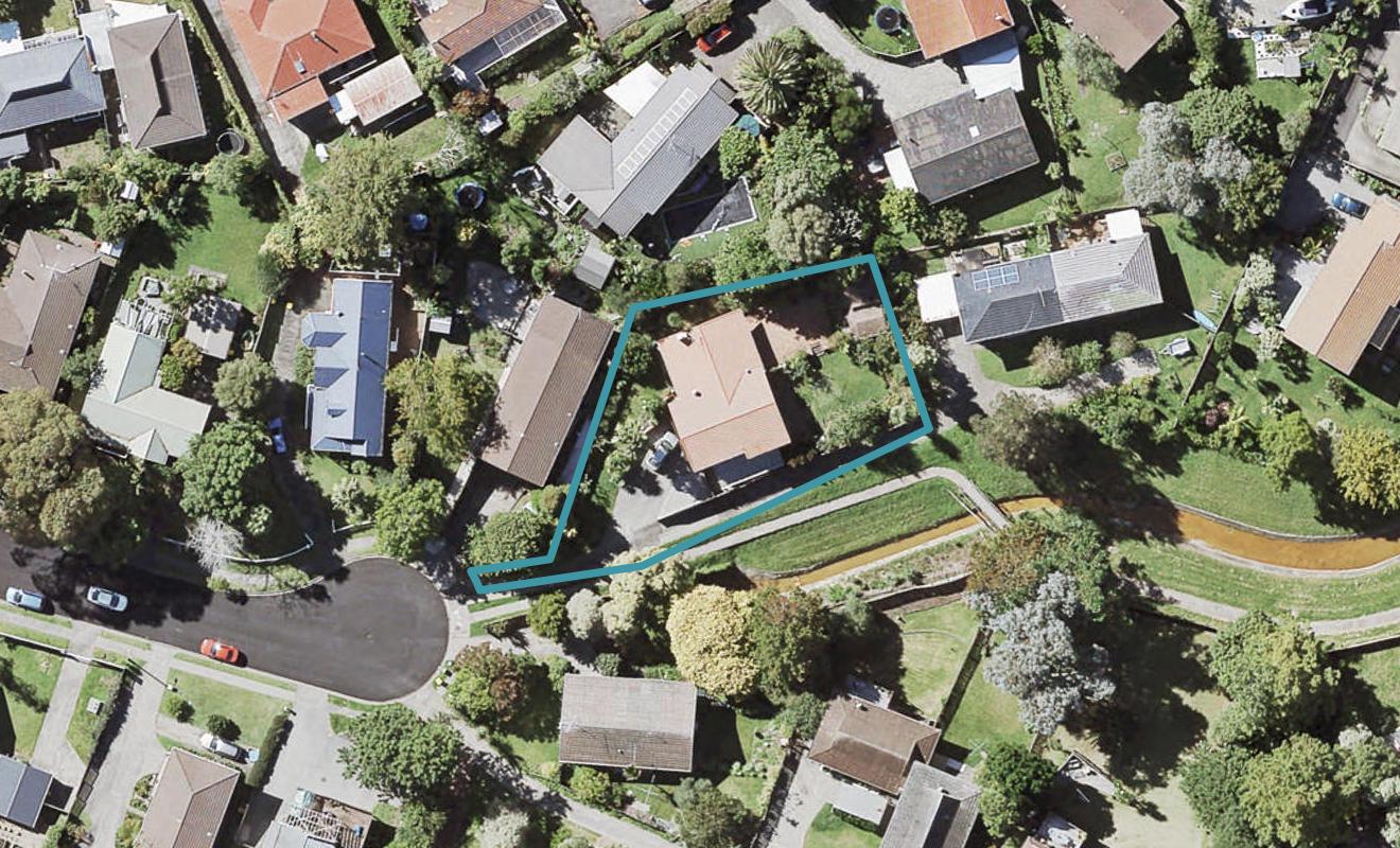 9 Celina Place, Browns Bay, Auckland - Carousel 1